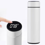 Praise the Lord and In Everything Give Thanks Christian LED Flask with temperature display - Image 4